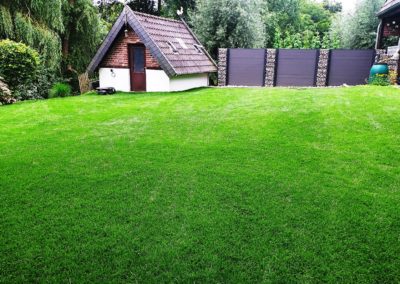 Rollrasenverlegung Privatgarten